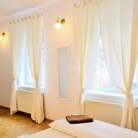 Apartament Turnul Pielarilor Studios Сибиу Екстериор снимка